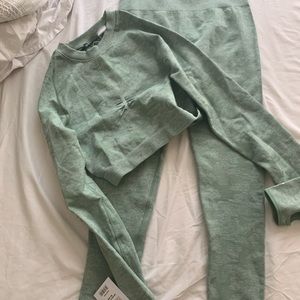 Gymshark Seamless Camo Set size Medium